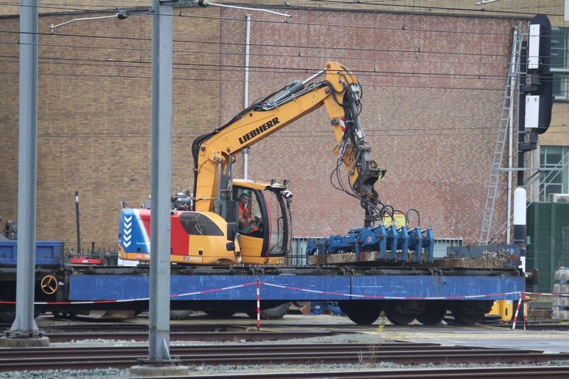 Werkzaamheden aan verbreding perron Utrecht Centraal